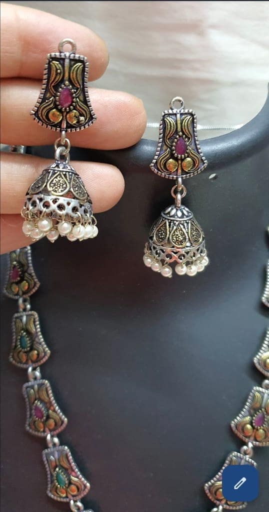 Glamvila Designer Jewellery Set view 4