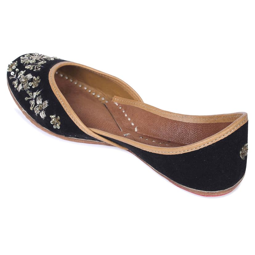 RSK ETHNIC WEAR, Black Color Embroidered Handmade Jutti for Women with Soft Leather and Double Cushion view 4