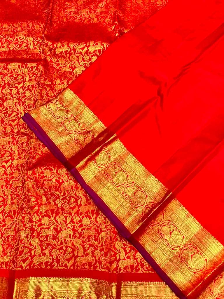Red Color Kanjivaram Pure Hand Weaved Silk Saree with Vanasingaram Pattern Small Border All Over Grand Zari Woven Saree view 2