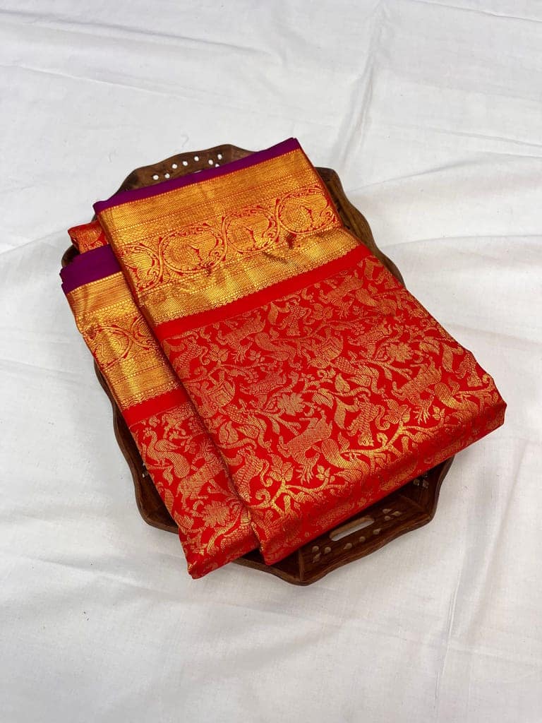Red Color Kanjivaram Pure Hand Weaved Silk Saree with Vanasingaram Pattern Small Border All Over Grand Zari Woven Saree view 6