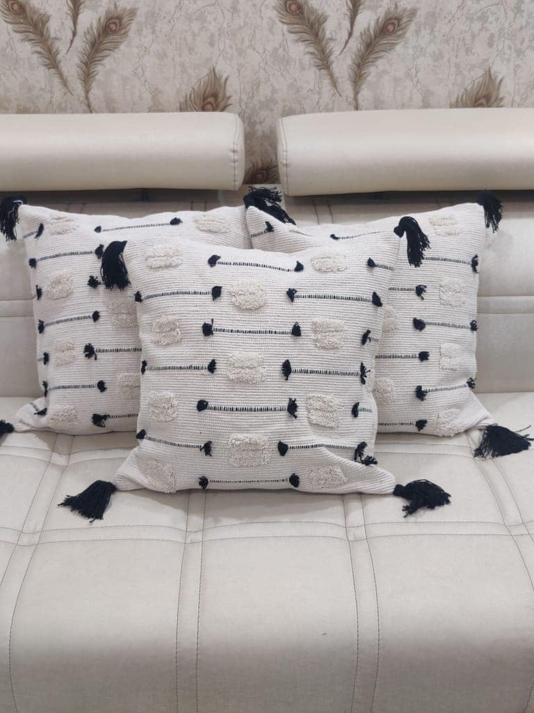 BulkySanta handtufted Cotton Cushion Covers for Sofa, 16 in x 16 in (White Black Stitch)
