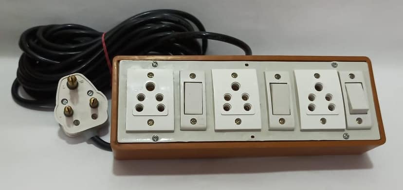 6A 3 Sockets (5 Pin Socket) & 3 Switch Extension Box with 16A Plug & 50m Wire view 4