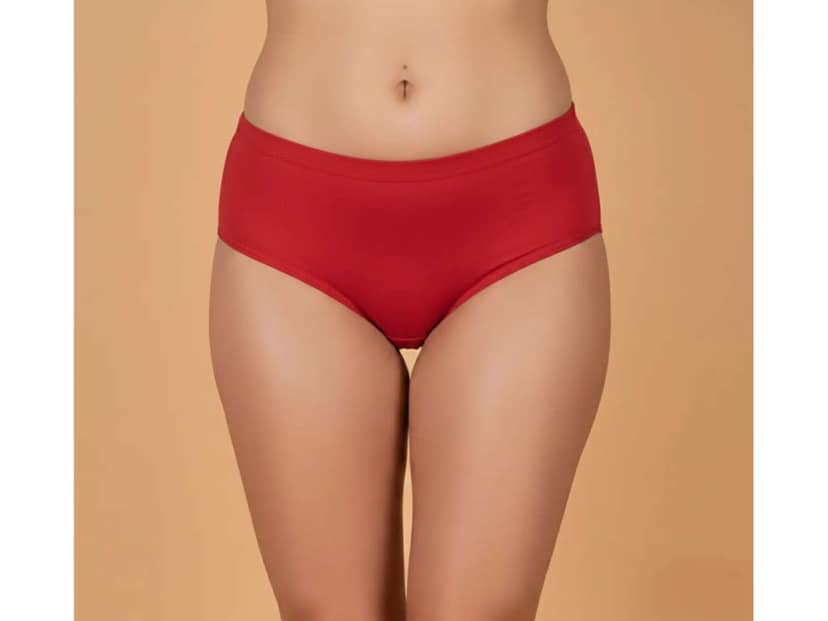 Stud & Gracy Soft setin concealed elsastic Panty Red - M - 32