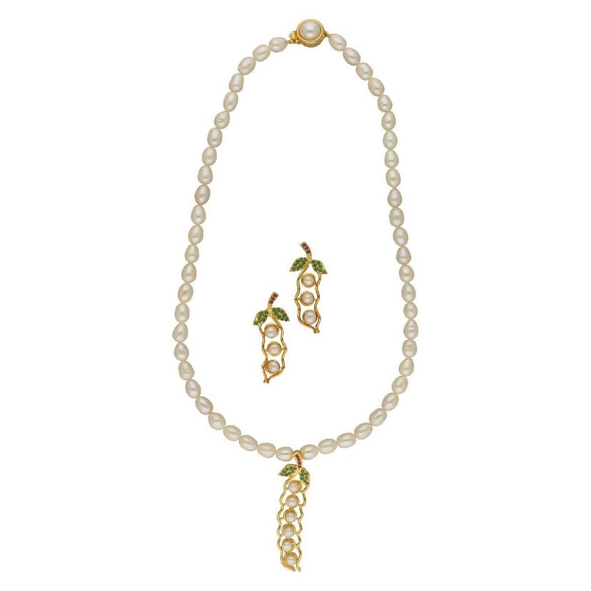 Sri Jagdamba Pearls Heavenly Pearl Necklace Set view 3