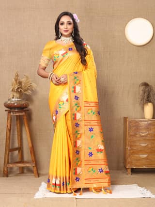 Soft Paithani silk saree with Meenakari weaw...