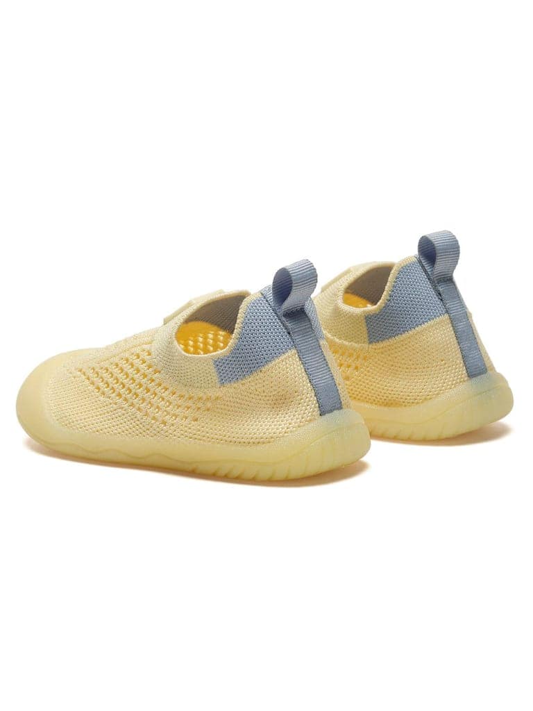 Jello Toddlers' Pineapple Shoes - Yellow (Unisex) view 4