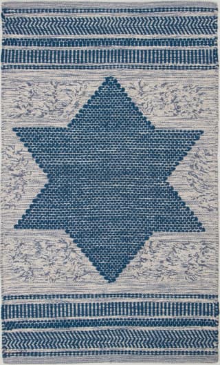 Star Easy to move, store, or layer with other rugs.