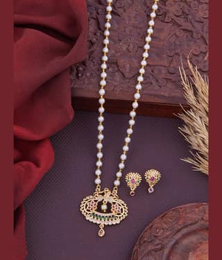 ROFARWORD Gold Brass Necklace Set ( Pack of 1 )