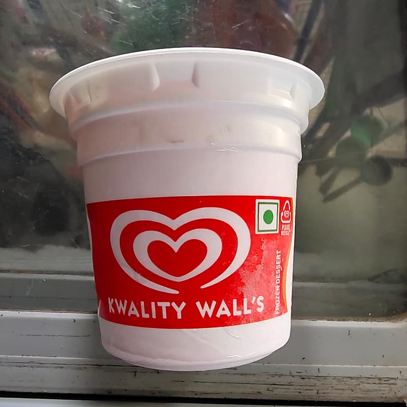 Kwality walls strawberry ice cream cup