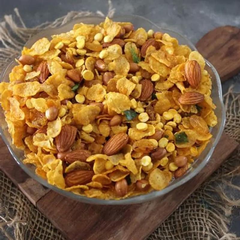 CRUNCHIZZ - CORNFLAKES MIXTURE/NAMKEEN I Spicy, Crunchy, Authentic I Traditional Kerala Preparation I No Artificial Additives or Preservatives I Perfect Tea-Time Bites I 200 Grams I Pack of One view 4