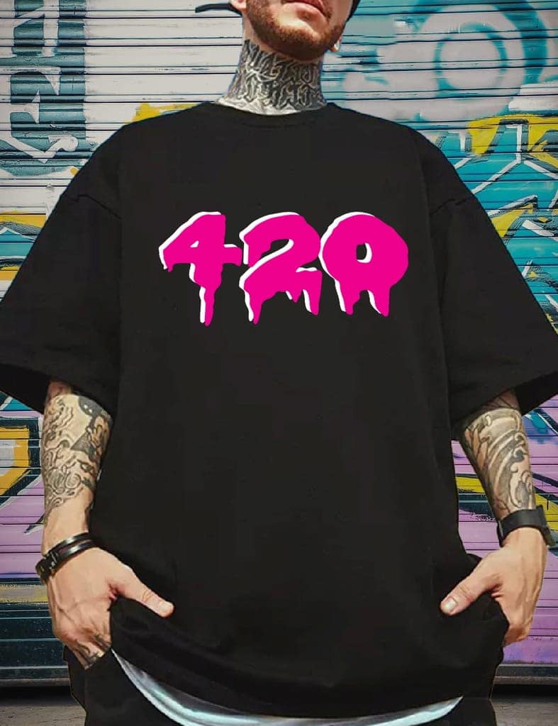 SCOTT FINCHER Men's Black Cotton Short Sleeve T-Shirt with Trippy Alien Graphic : AA(ARN)BLACK_147 view 4