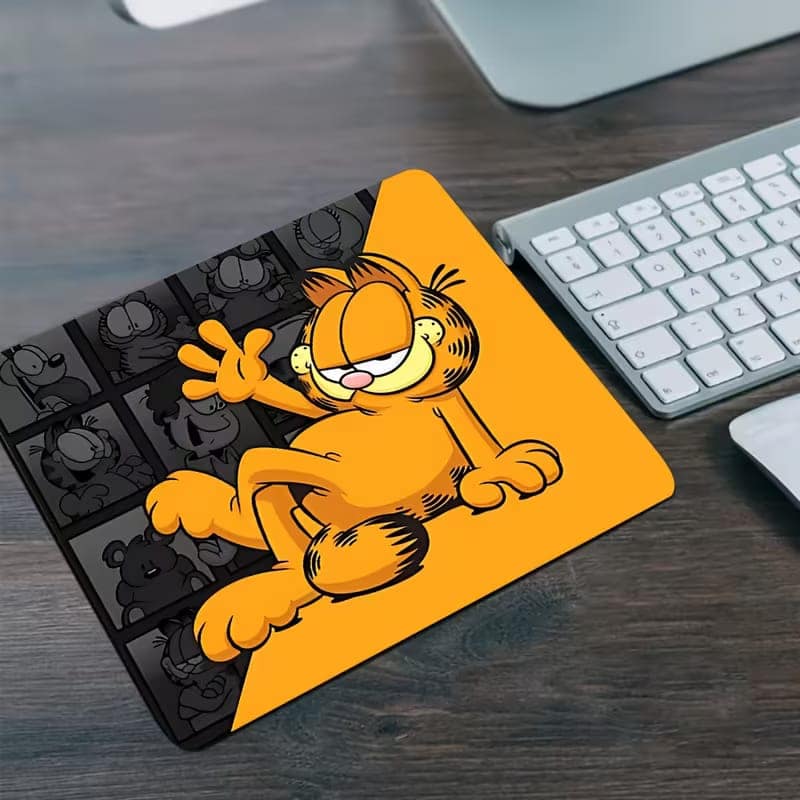 Round Rubber Mouse Pad with Yellow Cat Design | Non-Slip Base, Ideal for Office, Study, and Gaming, Portable and Durable, Desk Mat view 4