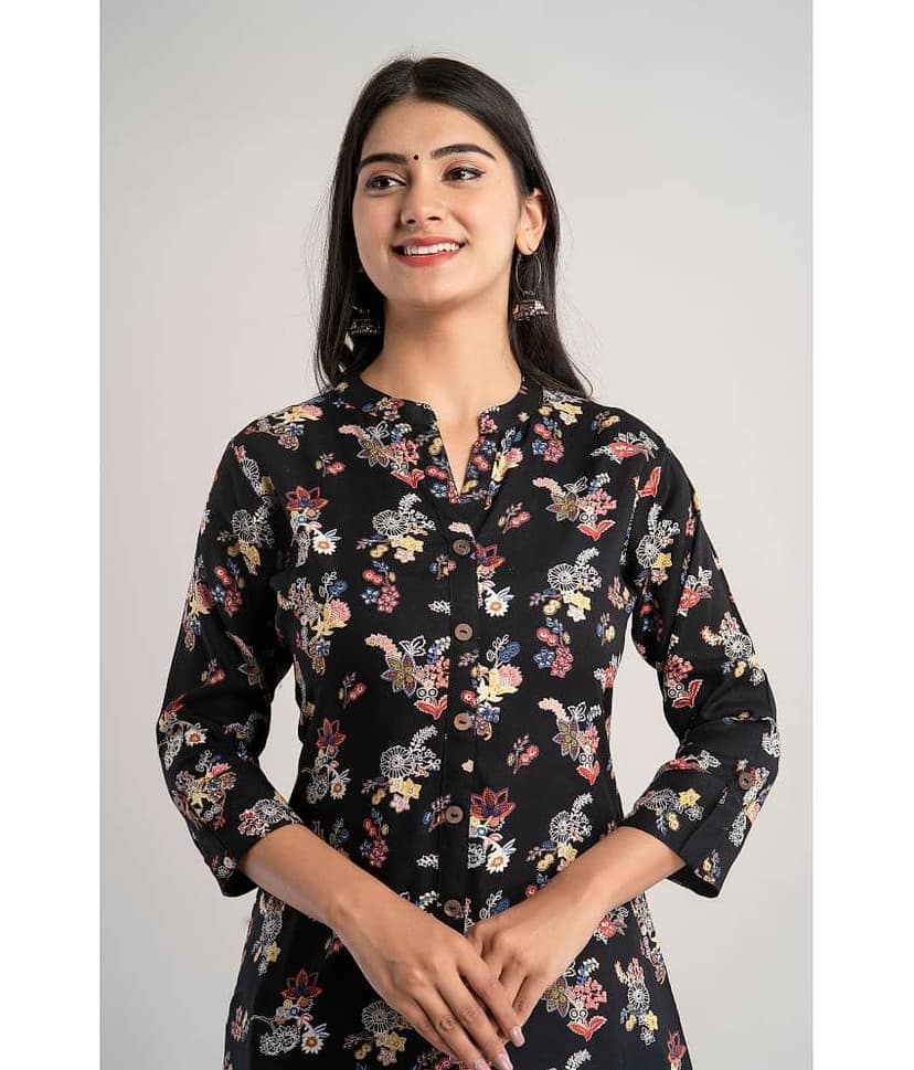MAUKA - Black Rayon Women's Front Slit Kurti ( Pack of 1 ) view 2
