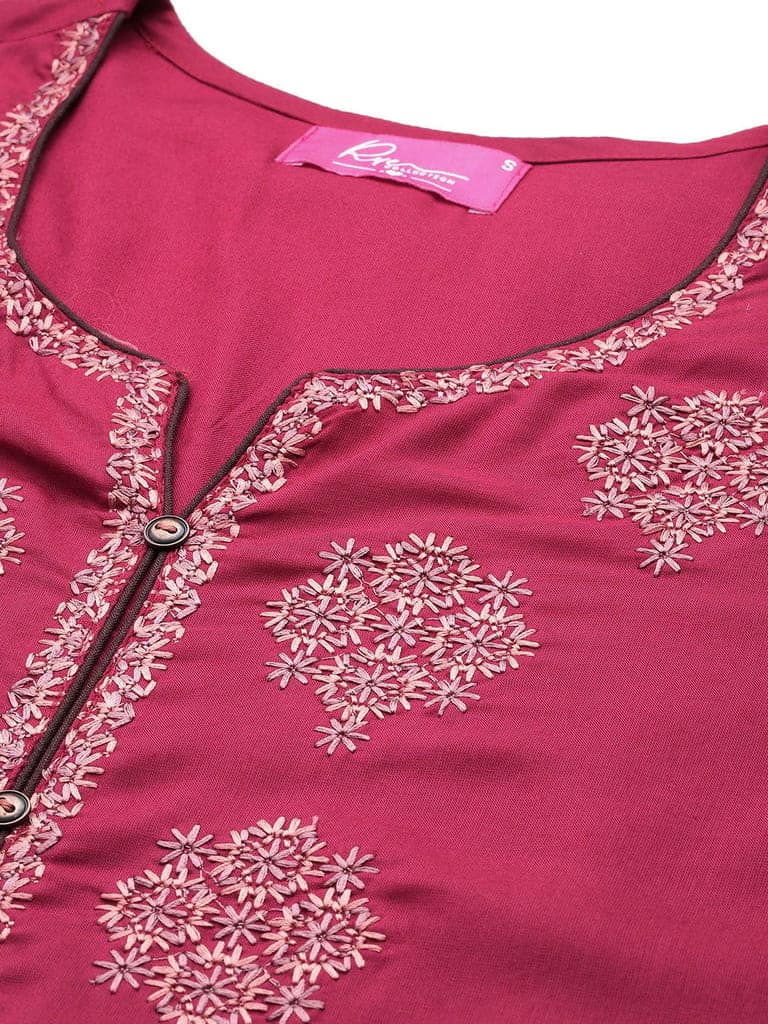 Women Floral Thread Work Kurta view 5