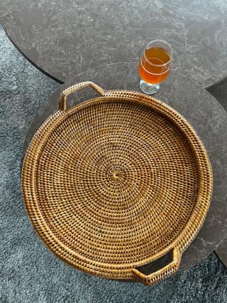 Rattan ROUND CHEESE TRAY WITH HANDLES
