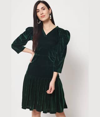 Rudrakriti Women Velvet Solid A-line Dress ( Maroon )