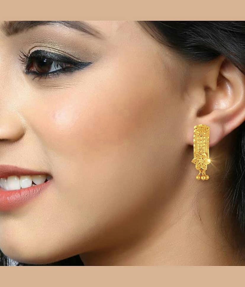 VIVASTRI Golden Stud Earrings ( Pack of 1 ) view 2