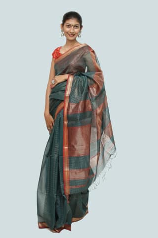 Magnetic Peacock Checkerd Zari handloom Saree with Tassels