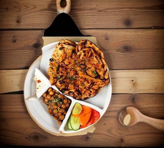 Punjabi Chole+ 2 Paratha