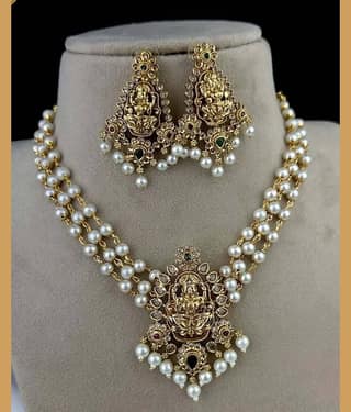 ROFARWORD Gold Brass Necklace Set ( Pack of 1 )