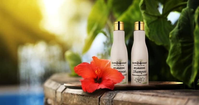 Herbal shampoo with Bringraj SLS-free Natural Bringraj shampoo Best herbal shampoo for hair Organic Bringraj hair care view 6
