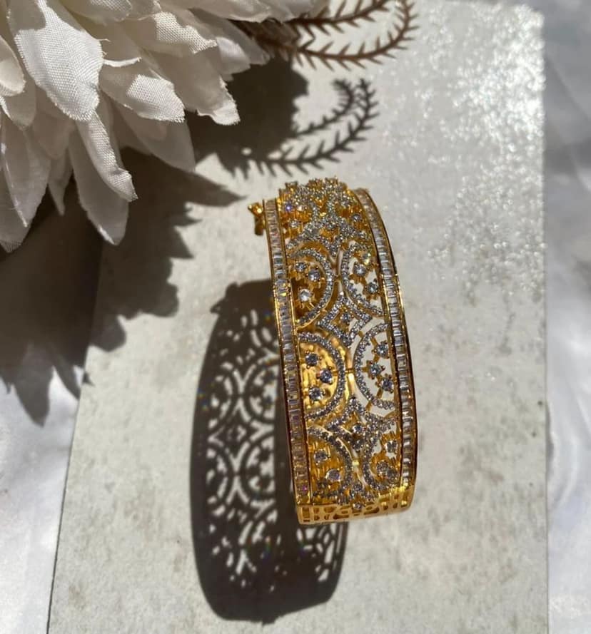 Golden Spark Bracelet view 4