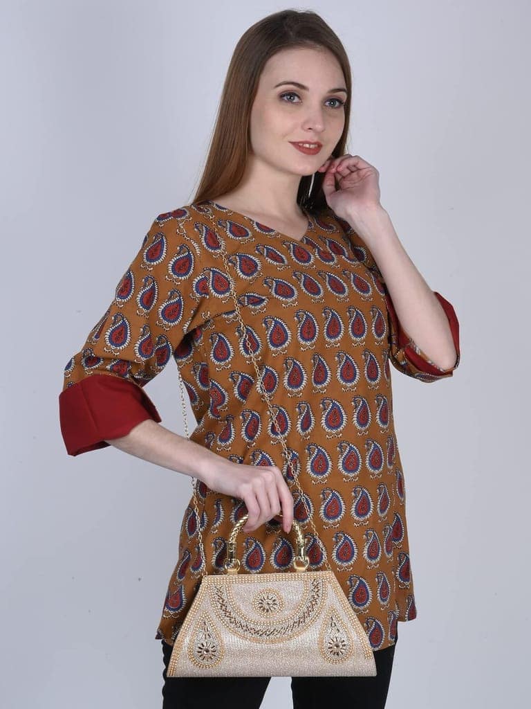 Magnifique Women's Hand/Sling/Side Bag/purse Polyurethane Western (Gold) view 5