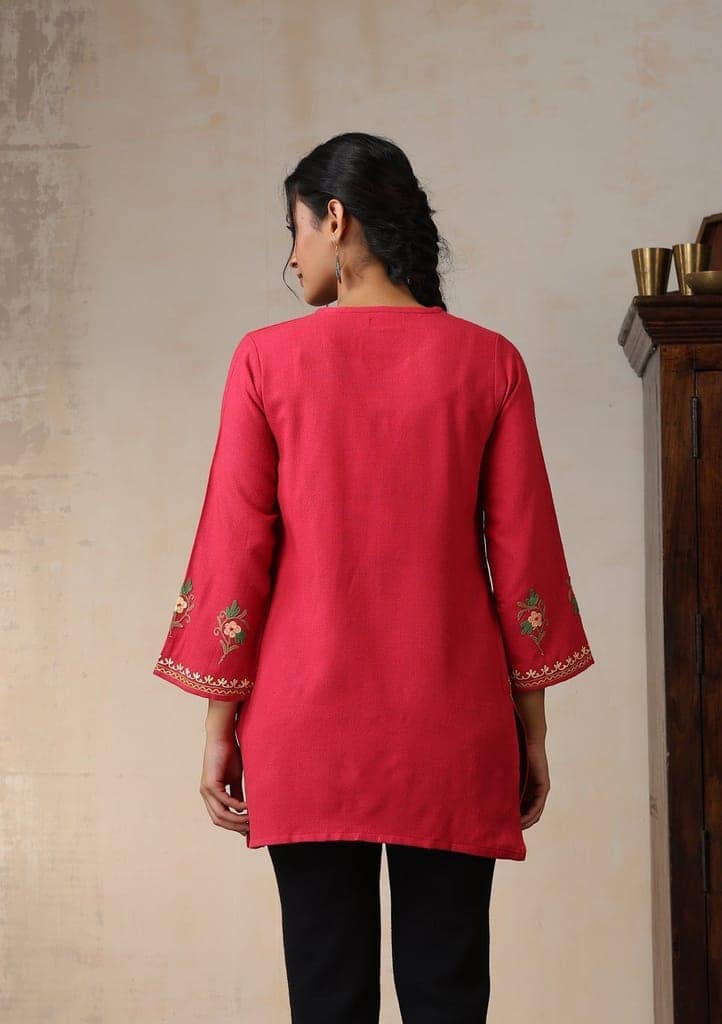 HOC Crafts Aari Embroidered Woollen Solid Women's Short Kurta - Pink view 8