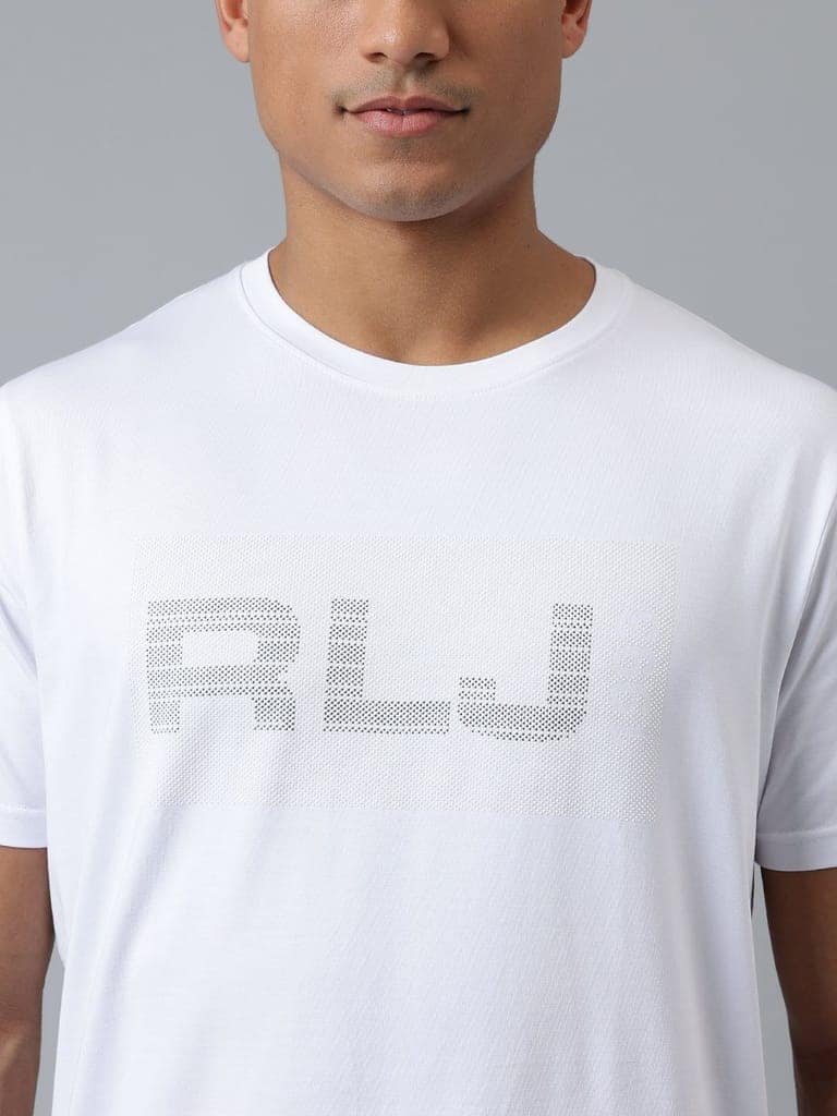 Men Off-White Regular Fit Crew Neck T-Shirt view 7