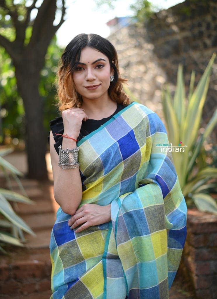 Exclusive! Pure Linen Saree in Beautiful Geometric Checks All over~Green Blue Shades view 5