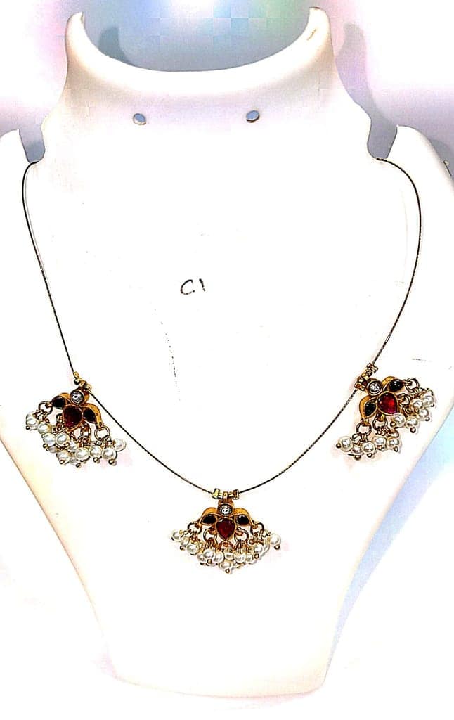"Stunning Pearl and Ruby Gold Necklace Set" view 4