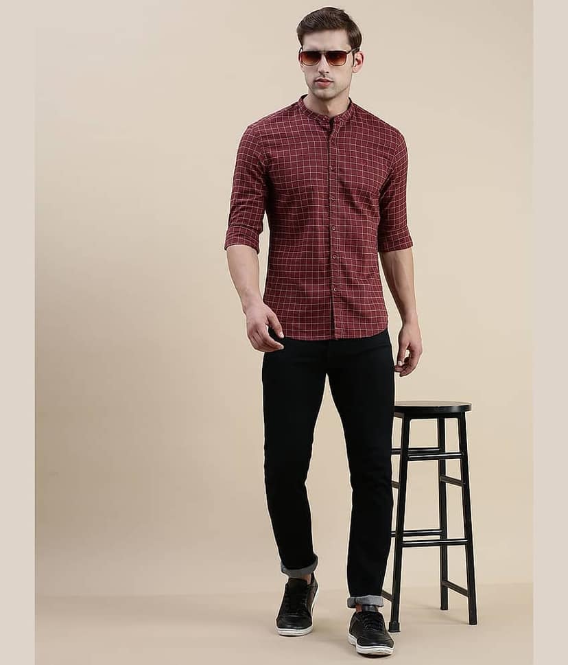 Showoff Cotton Blend Regular Fit Checks Full Sleeves Men's Casual Shirt - Maroon ( Pack of 1 ) view 5