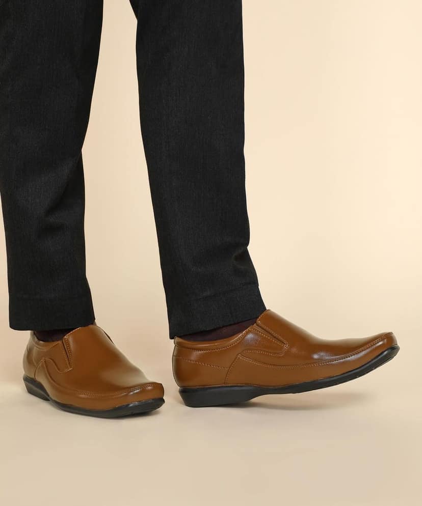 Stylish & Comfortable Cushioned Oxfords view 2