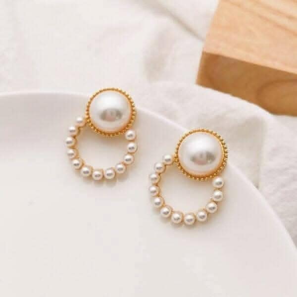 Pinapes Timeless Circle Pearl Earrings Elegant Vintage Design for Girls & Women