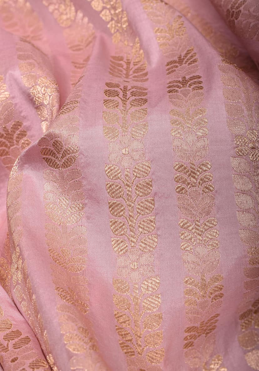 Unique Scalloped Borders Pure Brocade Banarasi Katan Silk Saree in Light PInk | SILK MARK CERTIFIED view 4