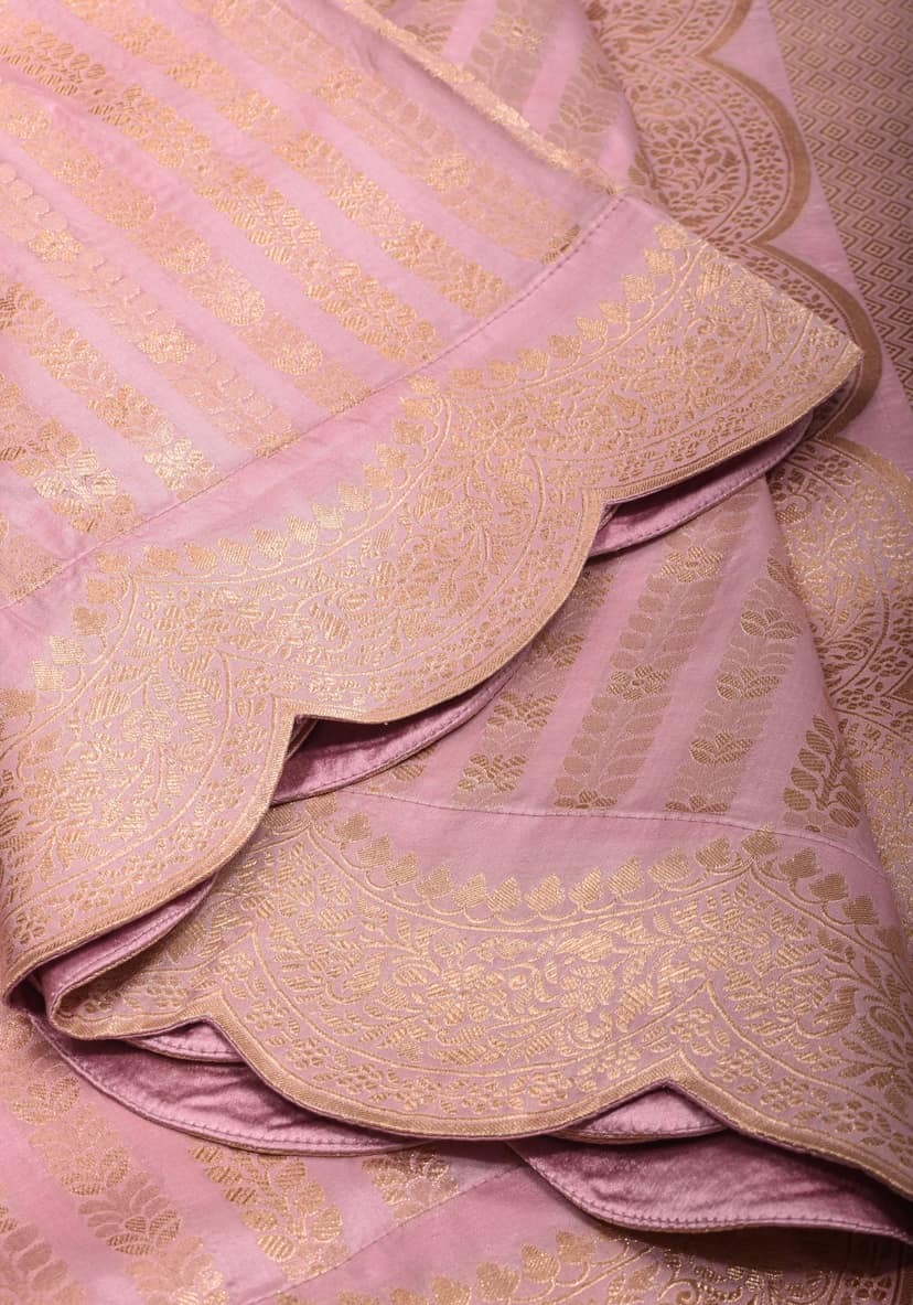 Unique Scalloped Borders Pure Brocade Banarasi Katan Silk Saree in Light PInk | SILK MARK CERTIFIED view 5
