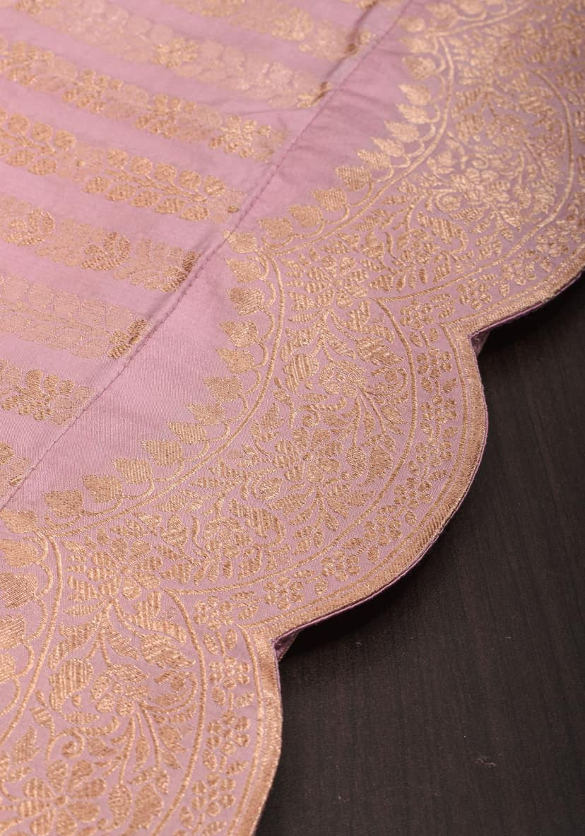 Unique Scalloped Borders Pure Brocade Banarasi Katan Silk Saree in Light PInk | SILK MARK CERTIFIED view 6