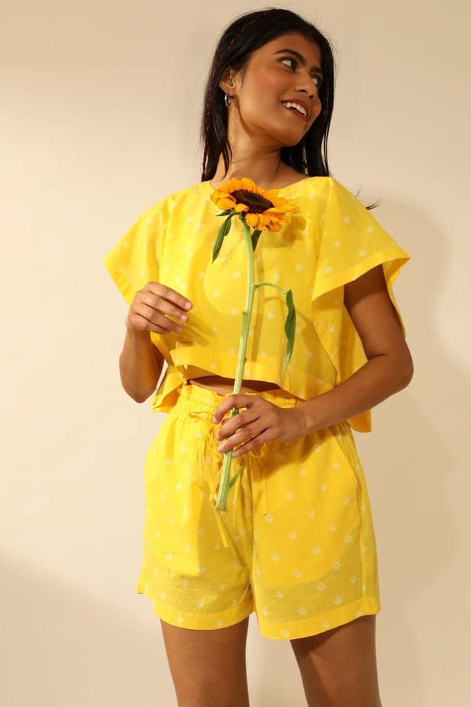 Bandhani Paper Bag Waist Shorts In Electric Yellow view 5
