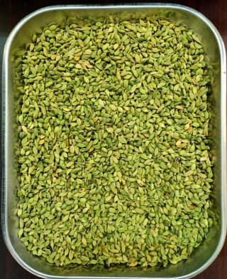 Spicyl Cardamom 6.0 mm to 7.0mm Sizes, 4th Quality Grade, Indian Green Cardamom, Whole Cardamom, Green Elaichi (Pack of 1) (Size - 100 Gram) by Spicyl Cardamom Private Limited