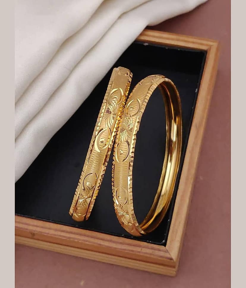 Shivay Fashion Gold Bangle Set ( Pack of 1 )