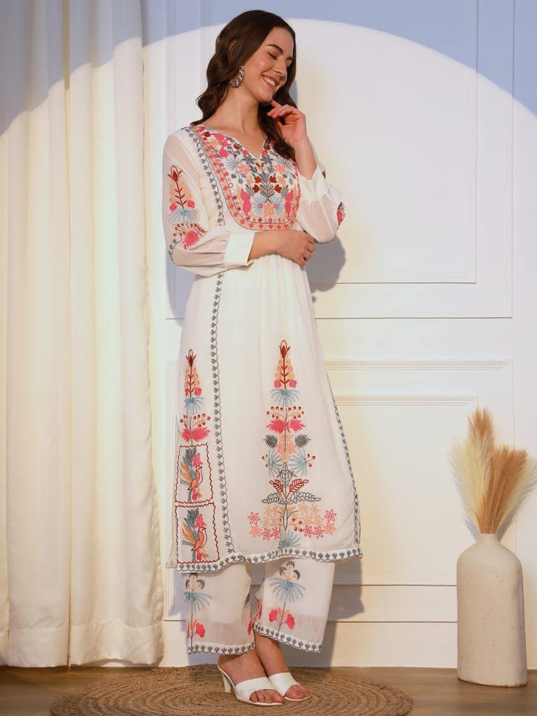 ASPORA Heavy Floral Embroidered Mirror Work Kurta With Palazzos & Dupatta view 3