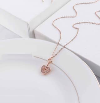Aarohi13 Chain Pendant Set For Women with Diamond Heart Pendant Rose Gold