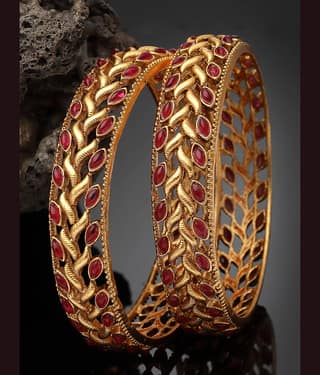 Sukkhi Red Bangle Set ( Pack of 2 )