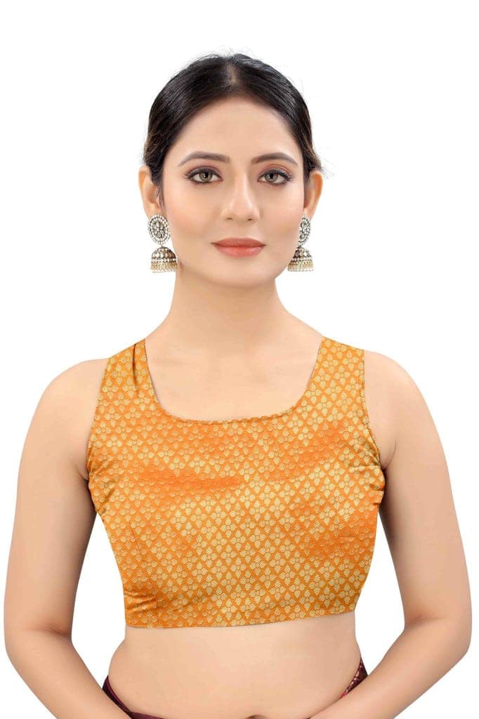 Women's Banarasi Zari Woven Design Saree With Unstiched Blouse Piece view 5