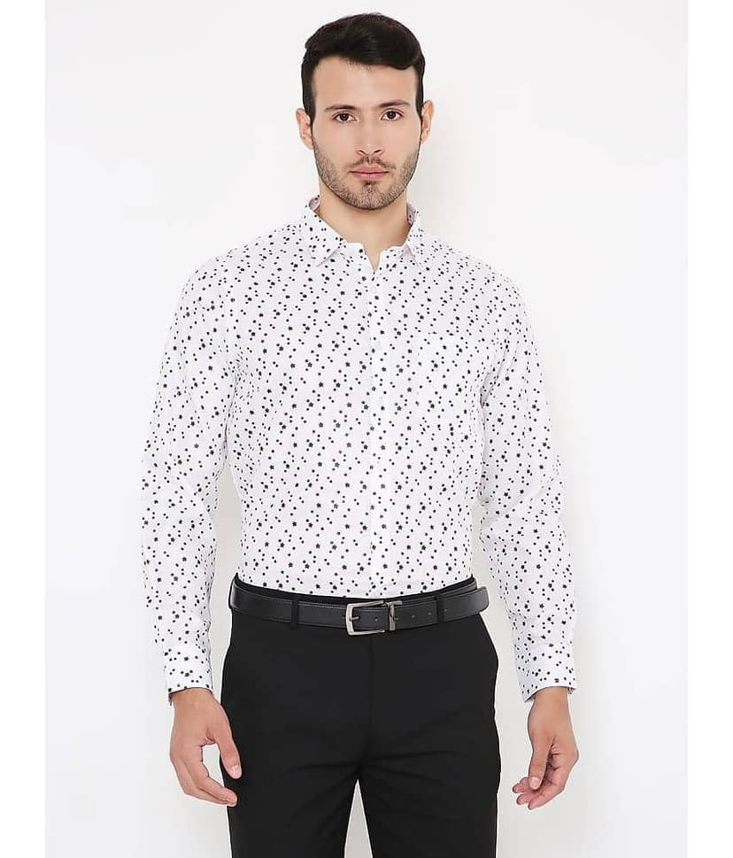 Maharaja - White Cotton Blend Slim Fit Men's Casual Shirt ( Pack of 1 )