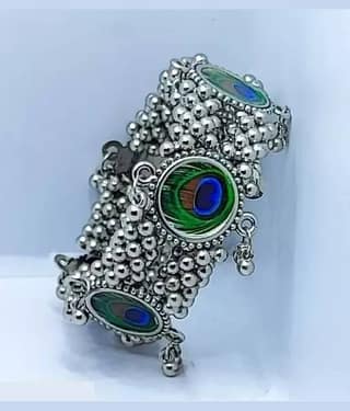 Samridhi DC Silver Cuff ( Pack of 1 )