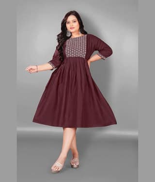 Hetsa Women Cotton Blend Embroidered Anarkali Kurti ( Maroon )
