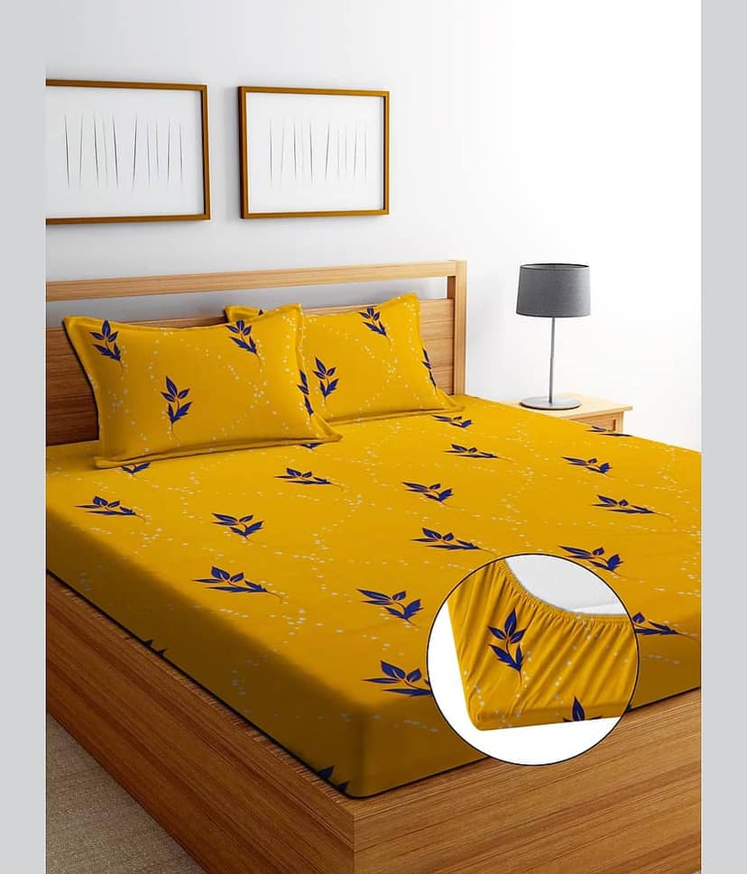 Neekshaa Cotton Geometric Fitted Fitted bedsheet with 2 Pillow Covers ( Double Bed ) - White