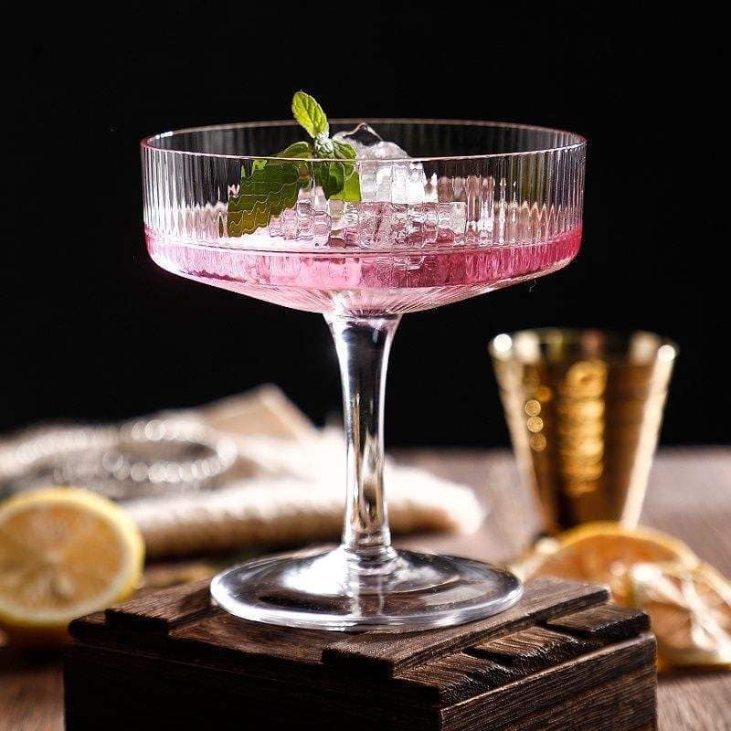 Timeless European Hurricane Glasses Cocktail Glasses, Ideal for Wine,Juice, Smoothies, Cocktail,Mocktail,Suitable for Home, Restaurants Unique Modern Design(200 Ml)