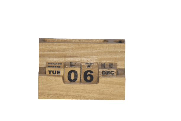 Wooden calendar pen stand view 2